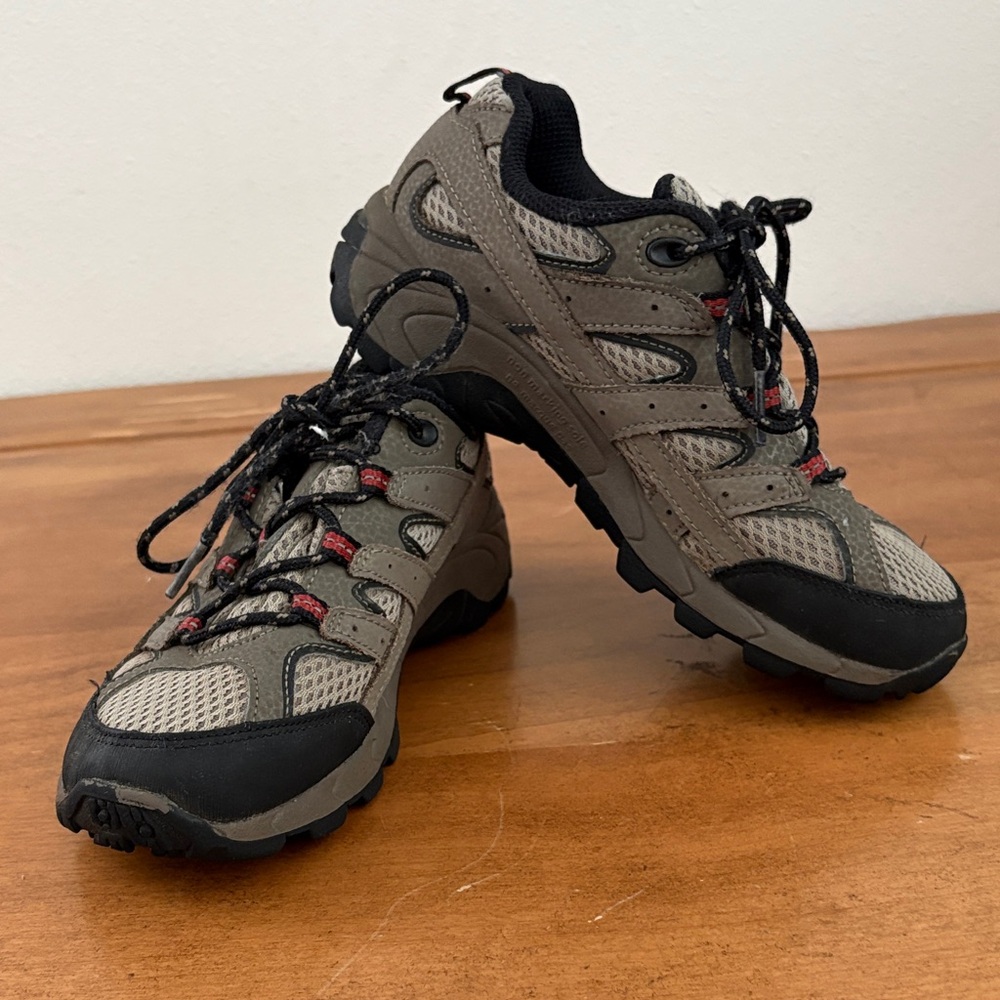 Merrell Moab 2 Low Lace Up Hiking Shoe Size 1